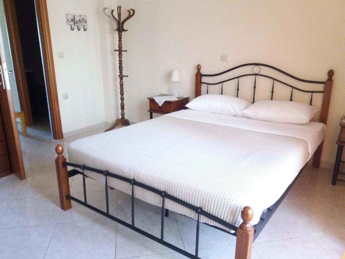 Anatolis Home Néa Péramos Bagian luar foto