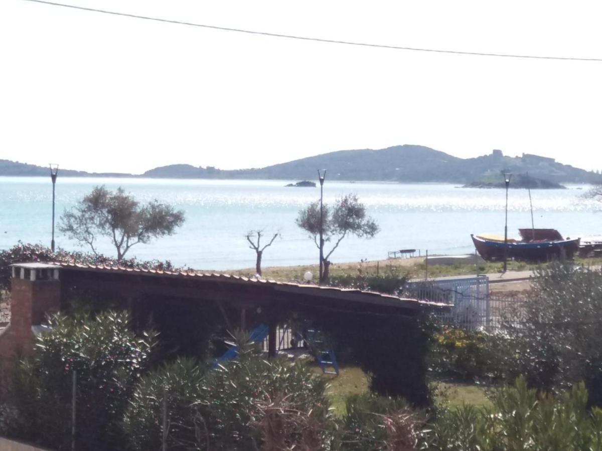 Anatolis Home Néa Péramos Bagian luar foto