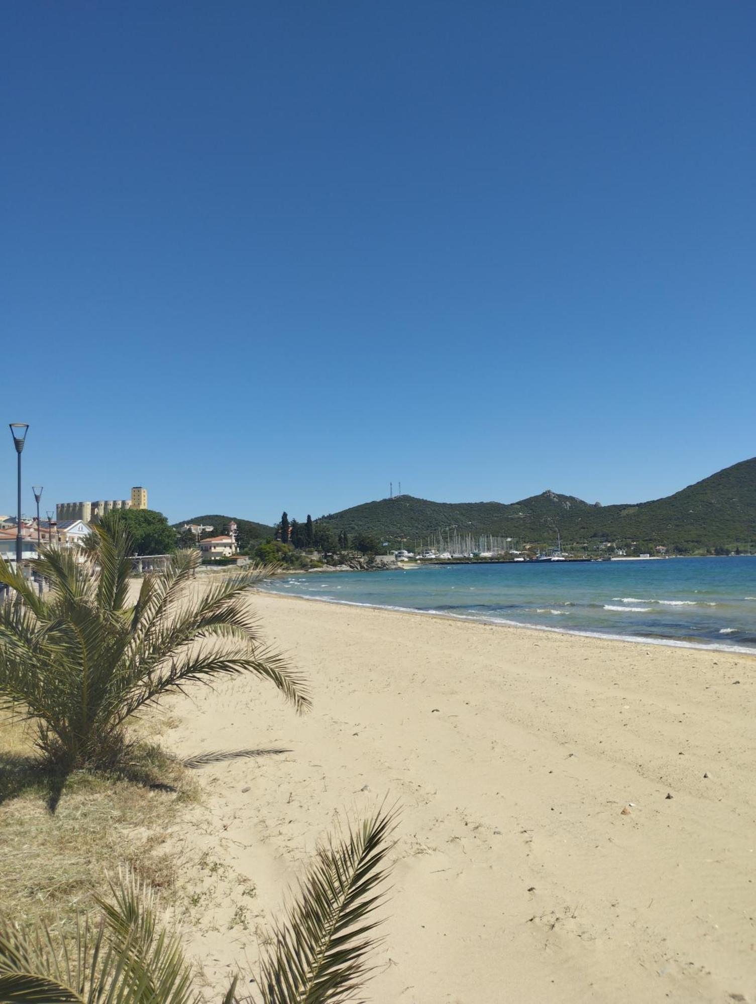 Anatolis Home Néa Péramos Bagian luar foto